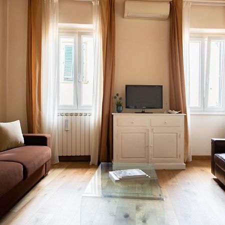 Modern, Bright Near Boboli Gardens & Santo Spirito - Homeunity Florença Exterior foto