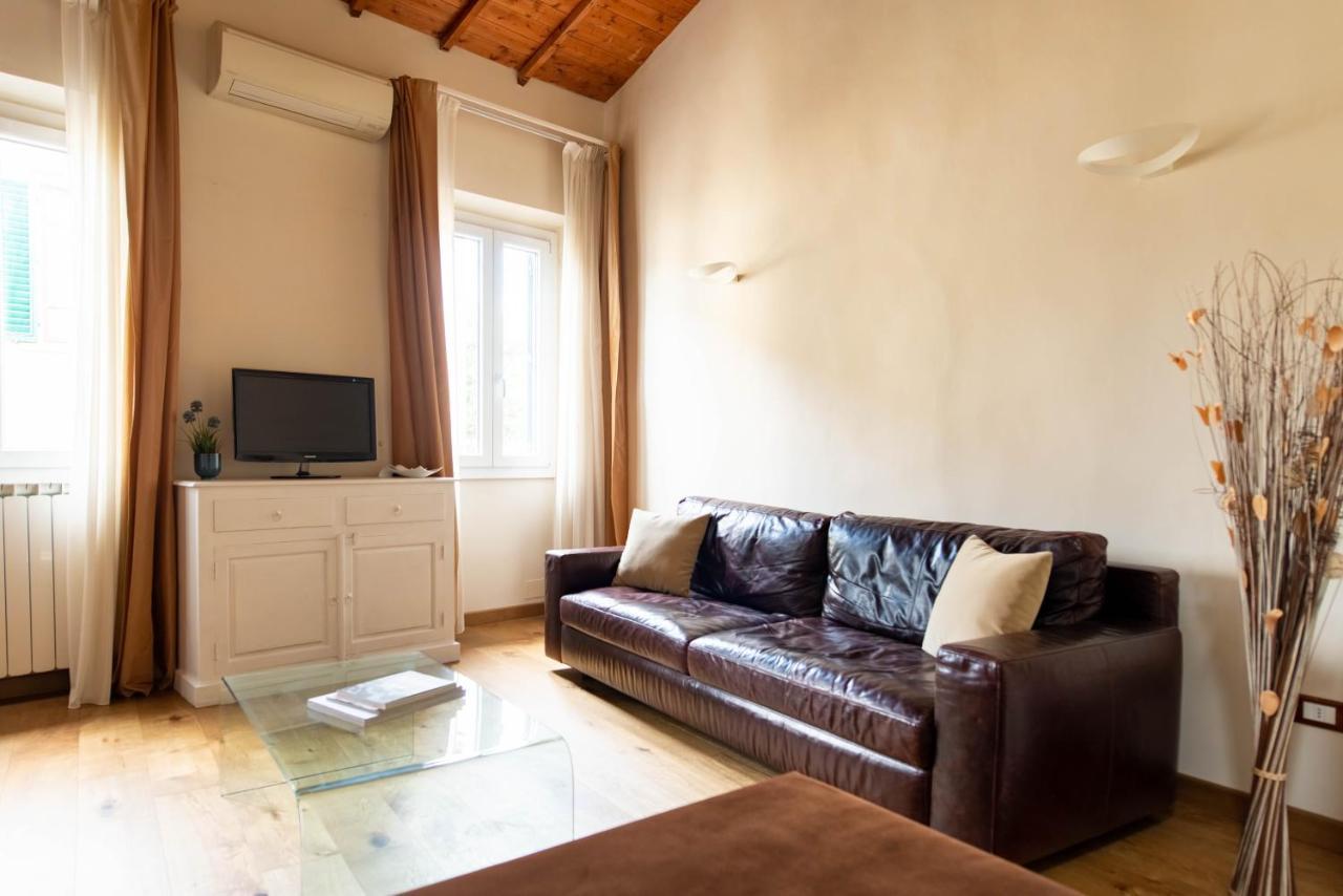 Modern, Bright Near Boboli Gardens & Santo Spirito - Homeunity Florença Exterior foto