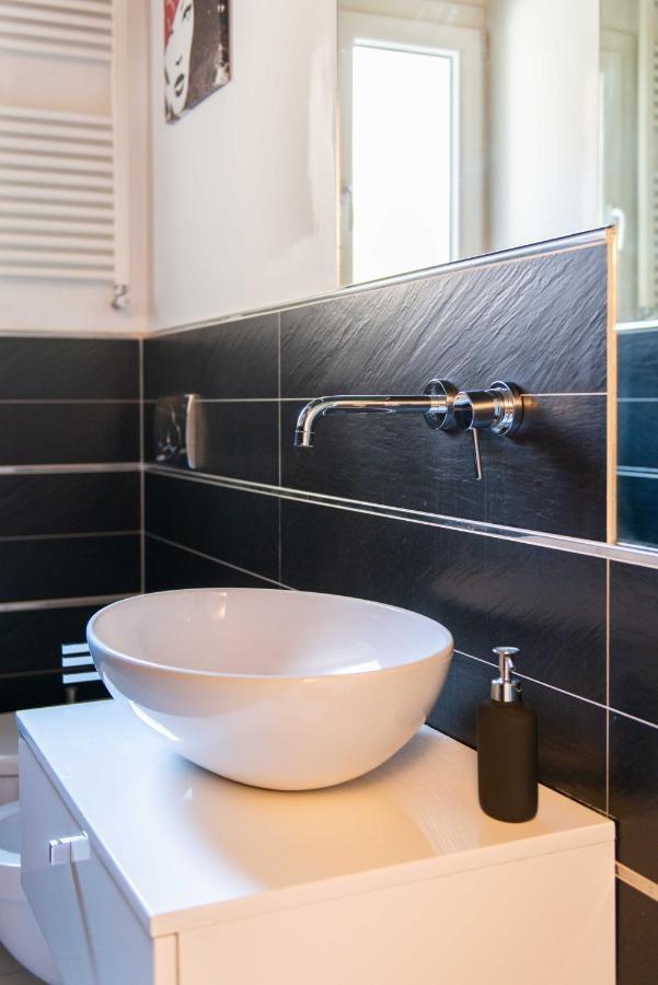 Modern, Bright Near Boboli Gardens & Santo Spirito - Homeunity Florença Exterior foto